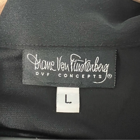 Diane Von Furstenberg DVF Concepts Black Button Up Blouse - Picture 4 of 9